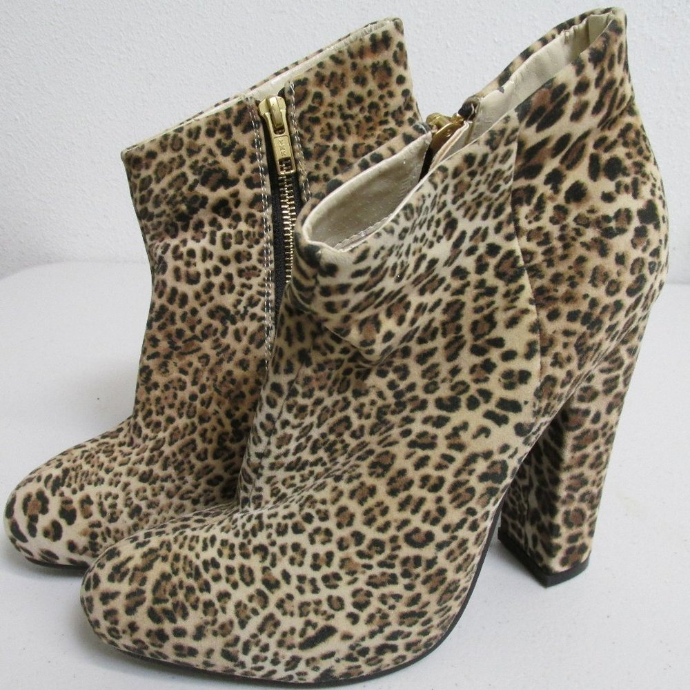 Diba Cheetah Print Fabric Platform Ankle Boots Size7M